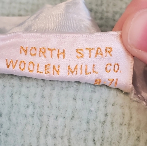 North Star Baby Blanket Pastel Green Pure Wool Satin Trim Soft Vintage USA - Picture 8 of 8